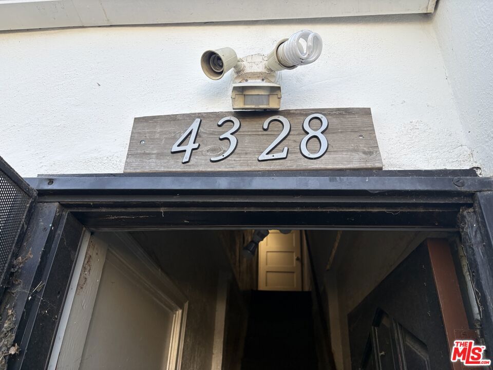 4326 Gateway Avenue Property Photo 21