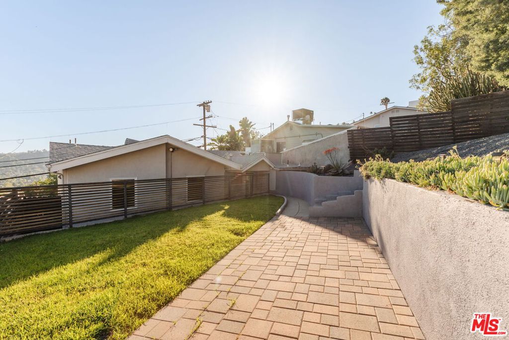 3608 Roseview Avenue Property Photo 29