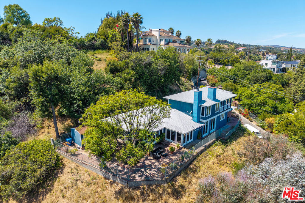 3661 Sunswept Drive Property Photo 41