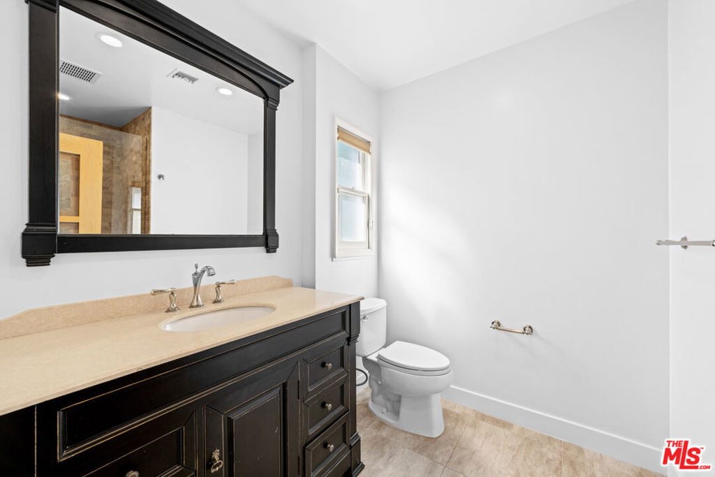 435 Dalehurst Avenue Property Photo 7