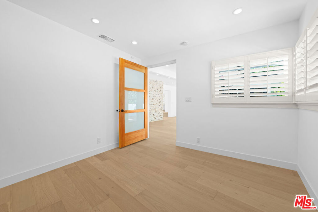 435 Dalehurst Avenue Property Photo 14
