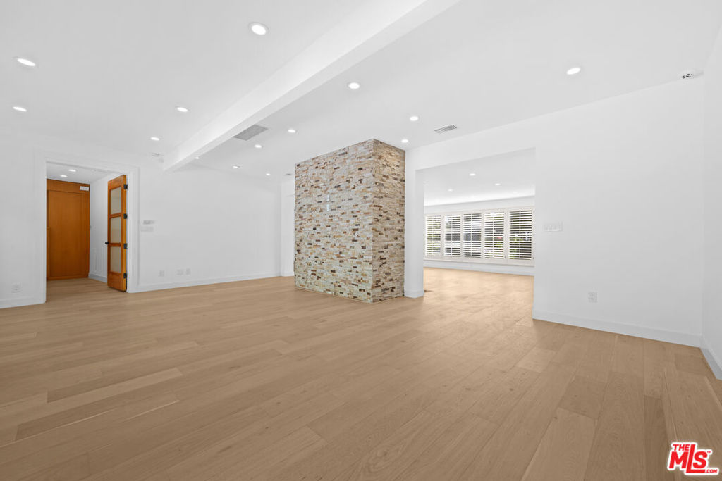 435 Dalehurst Avenue Property Photo 23