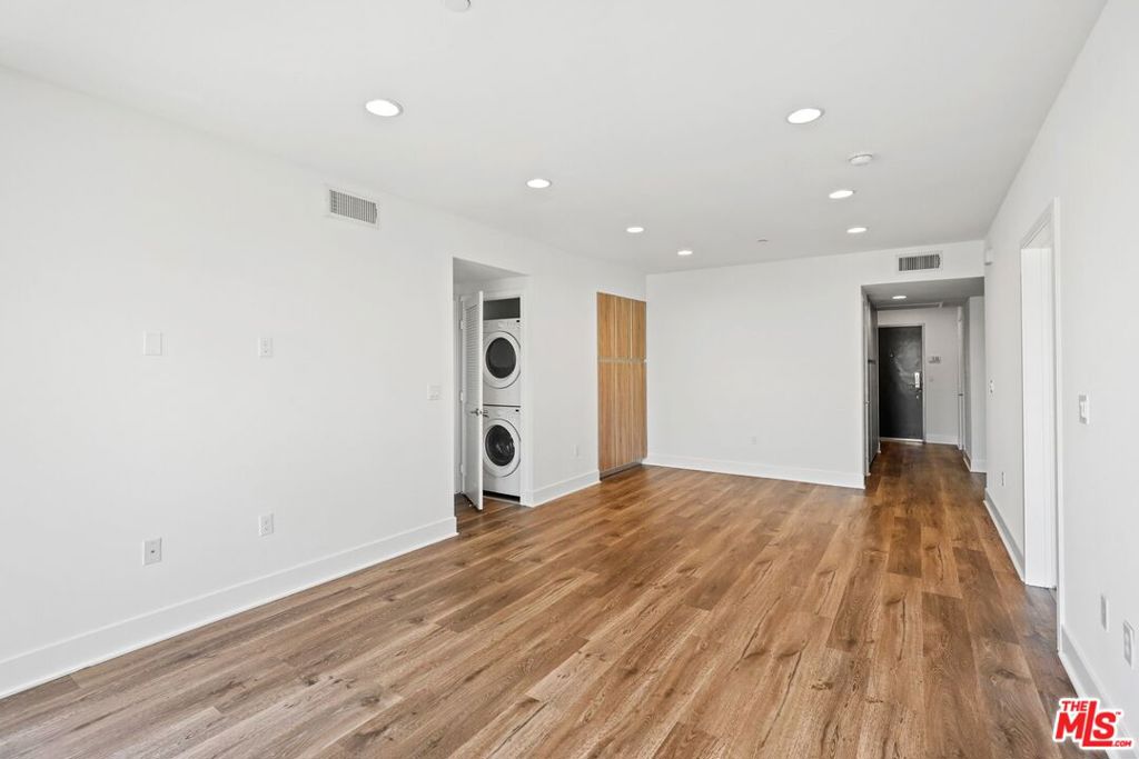 1301 Brockton Avenue 106 Property Photo 4