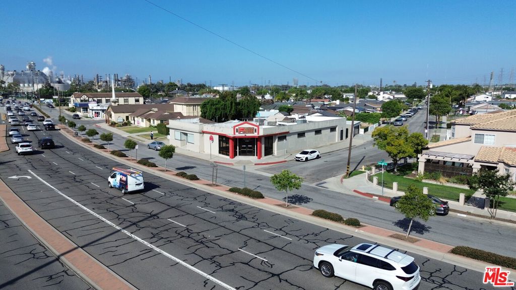 18727 Crenshaw Boulevard Property Photo 2