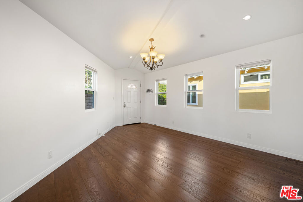 6147 Will Rogers Street Property Photo 4