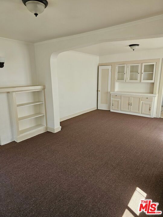 1129 E 71st Street Property Photo 6