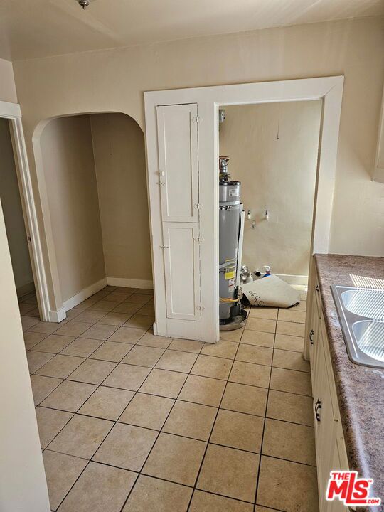 1129 E 71st Street Property Photo 7