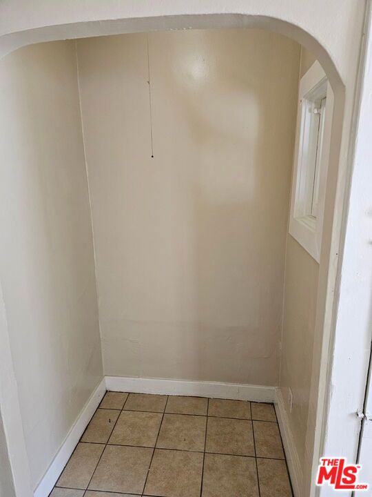 1129 E 71st Street Property Photo 9