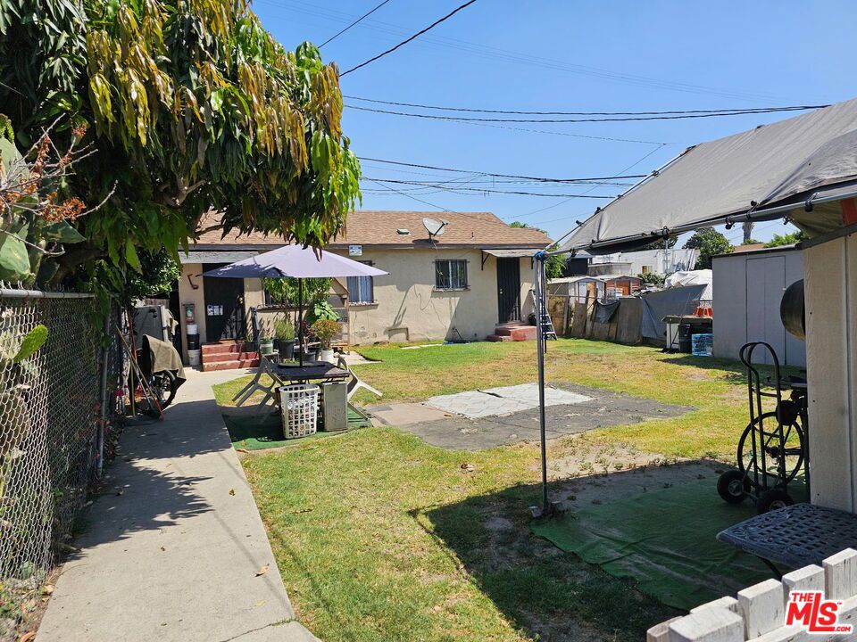 1129 E 71st Street Property Photo 16