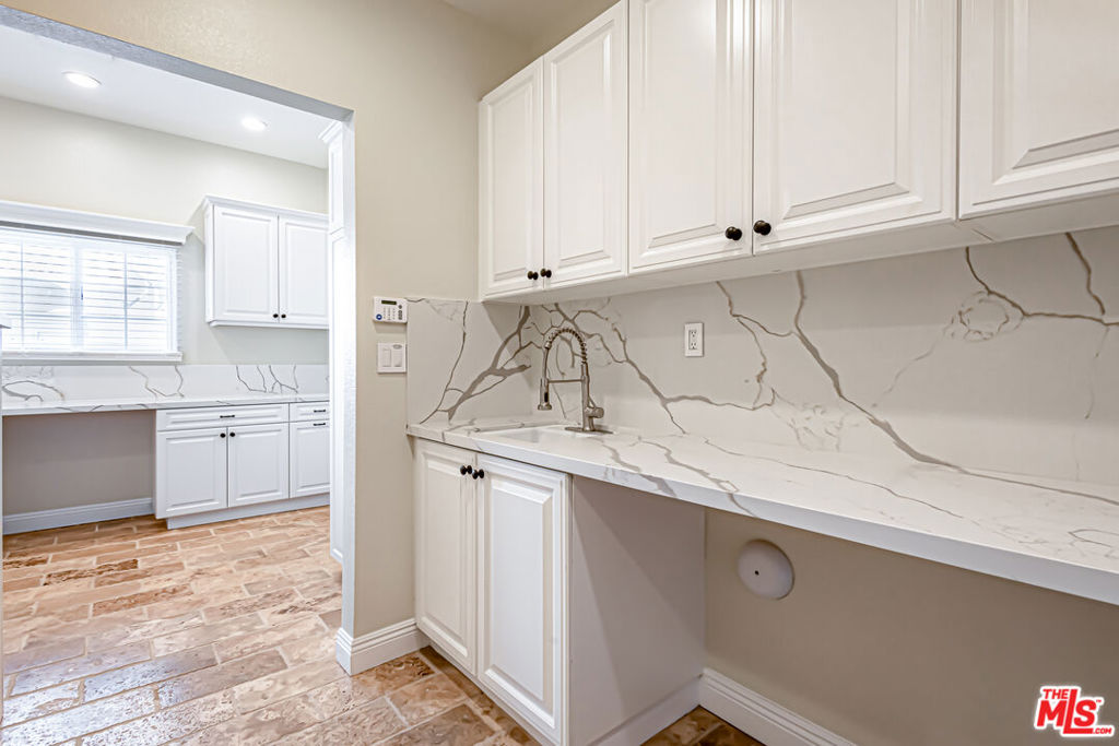 4133 Prado De Las Cabras Property Photo 15