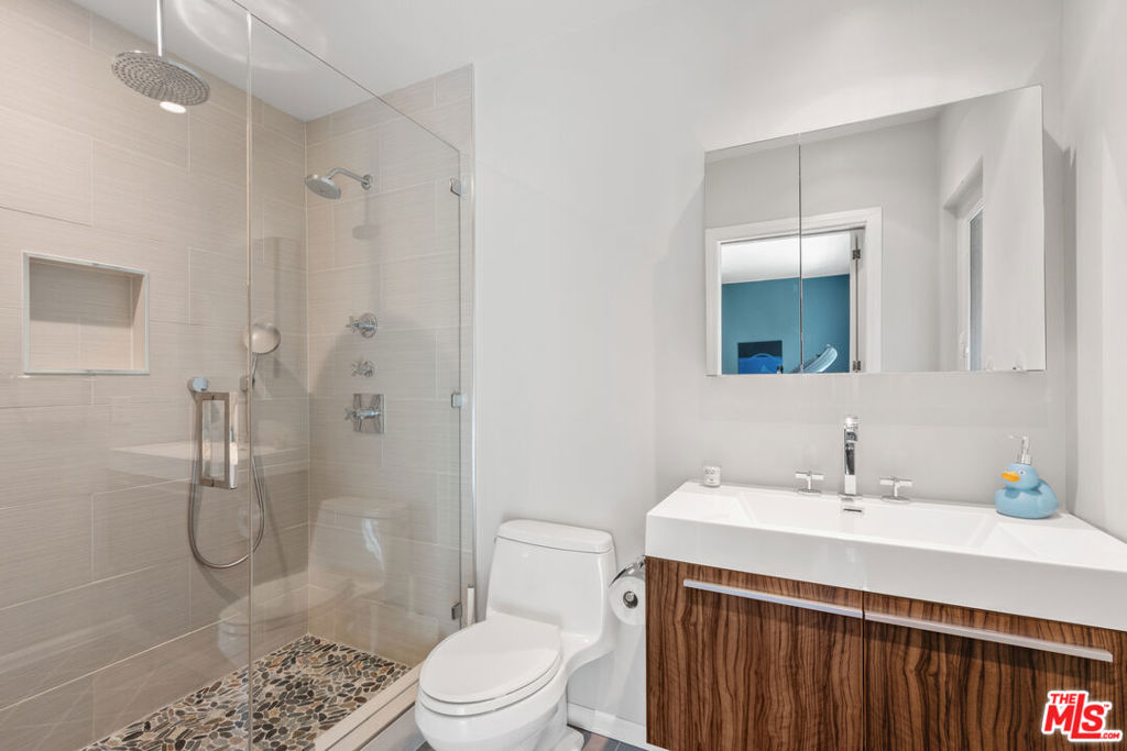 3631 Division Street Property Photo 20