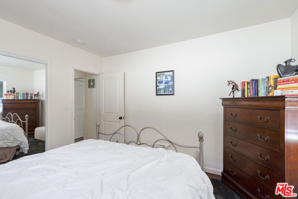 3631 Division Street Property Photo 23