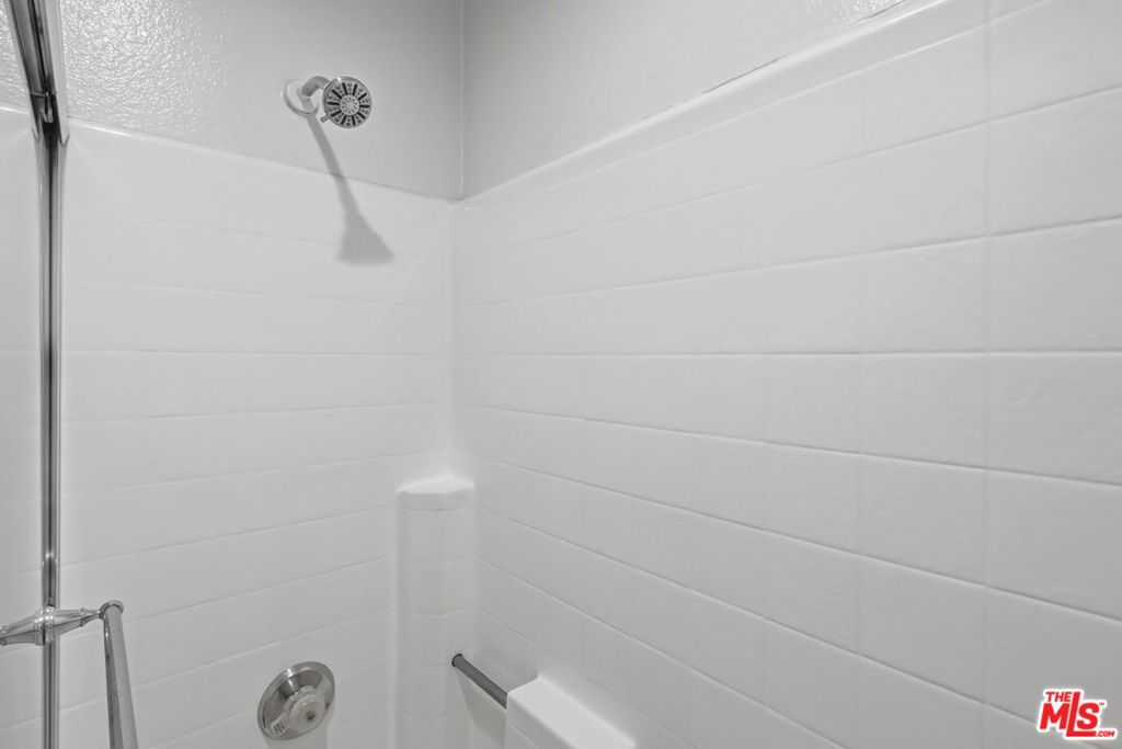 11015 Morrison Street 117 Property Photo 33