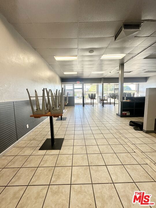 338 E Palmdale Boulevard Property Photo 3