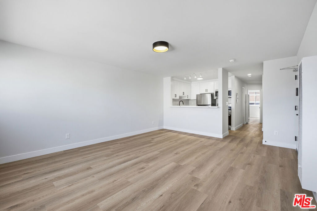 1337 S Hoover Street 1505 # 4 Property Photo 6