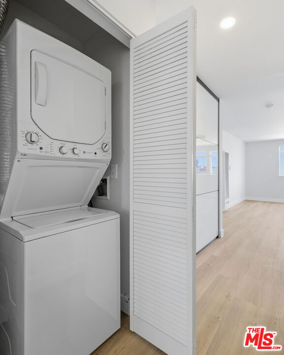 1337 S Hoover Street 1505 # 4 Property Photo 15