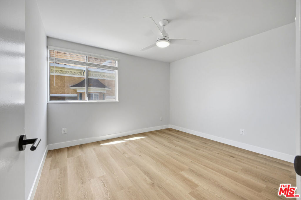 1337 S Hoover Street 1505 # 4 Property Photo 18