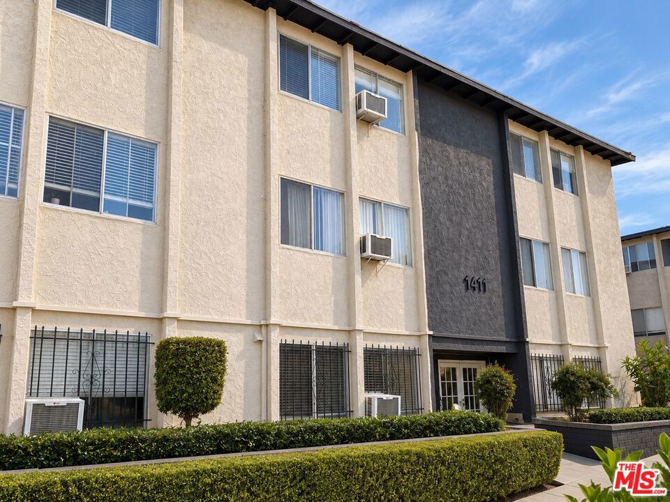 1337 S Hoover Street 1505 # 4 Property Photo 19