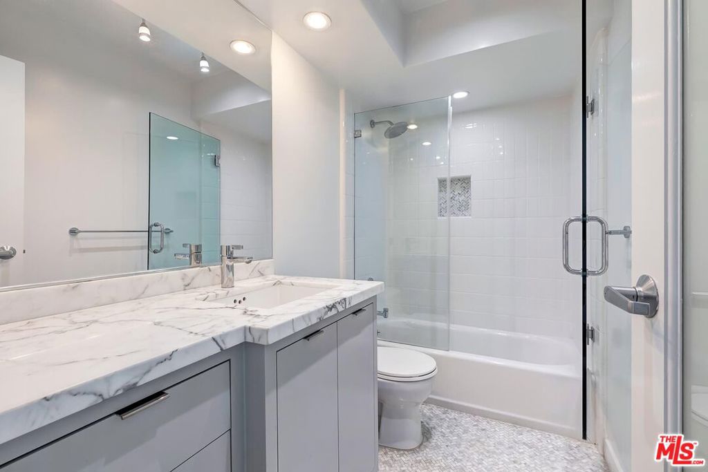 201 Ocean Avenue 1107b Property Photo 9