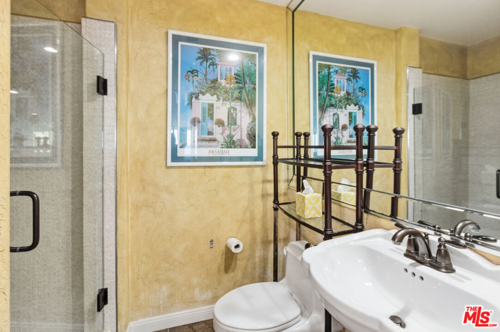20456 Pacific Coast Highway Property Photo 8