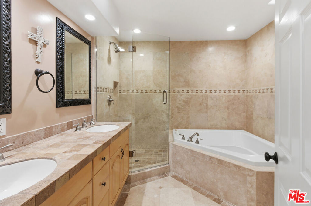 20456 Pacific Coast Highway Property Photo 18