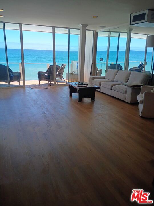 20456 Pacific Coast Highway Property Photo 27