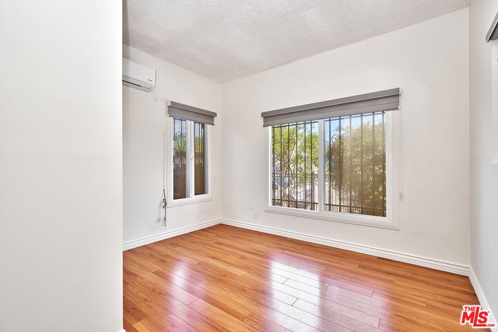 2194 Venice Boulevard Property Photo 15