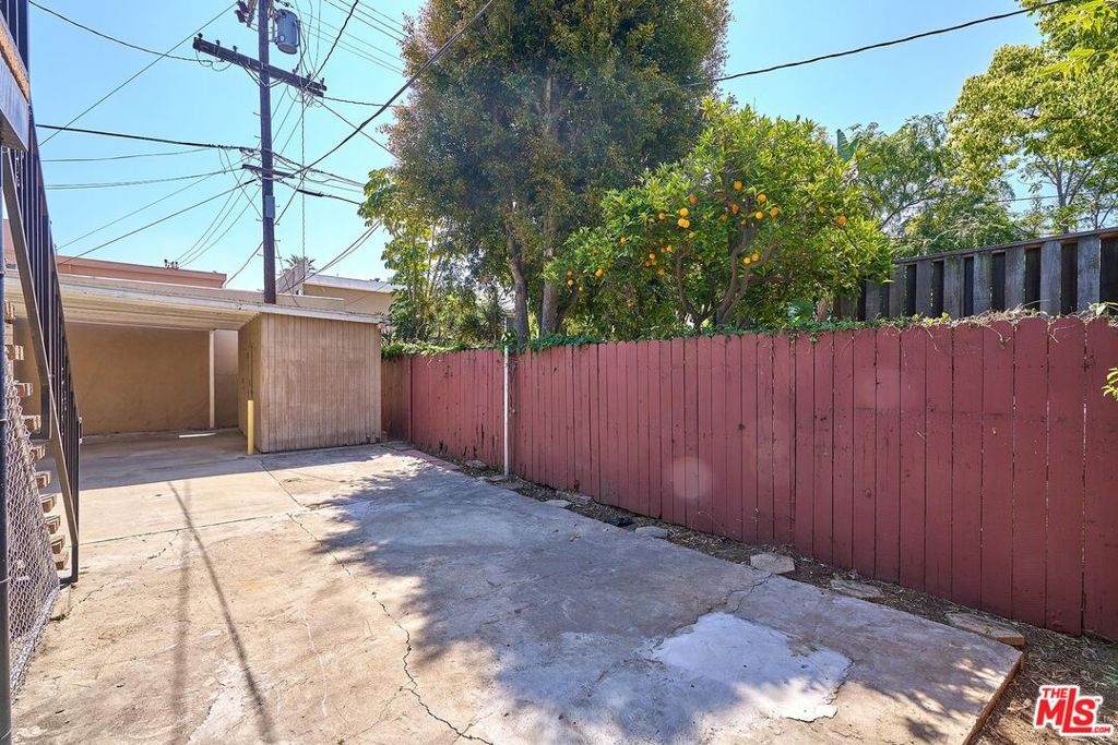 2194 Venice Boulevard Property Photo 18