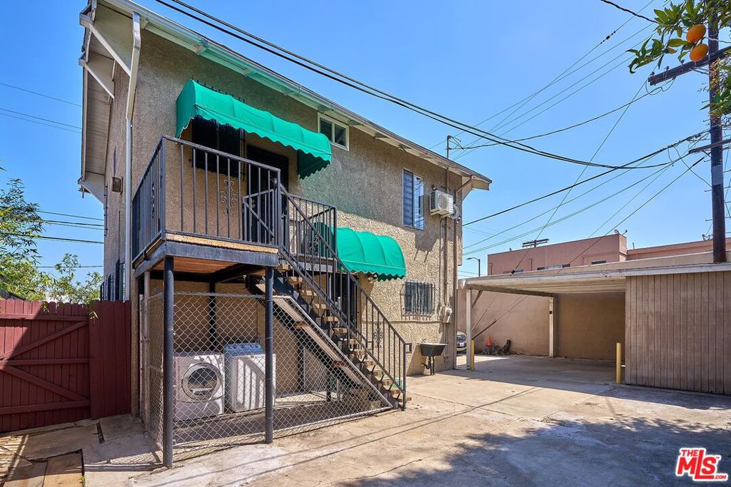 2194 Venice Boulevard Property Photo 21