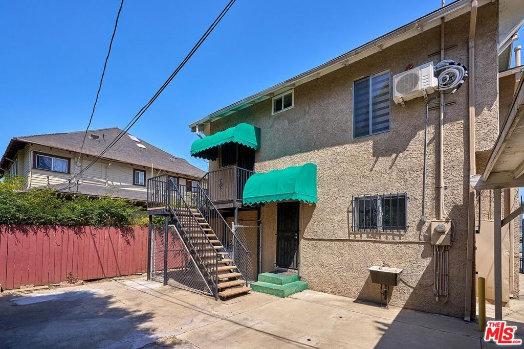 2194 Venice Boulevard Property Photo 22