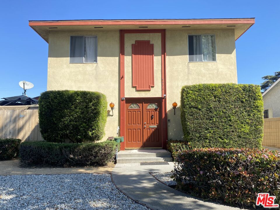 545 E Hillsdale Street Property Photo 1
