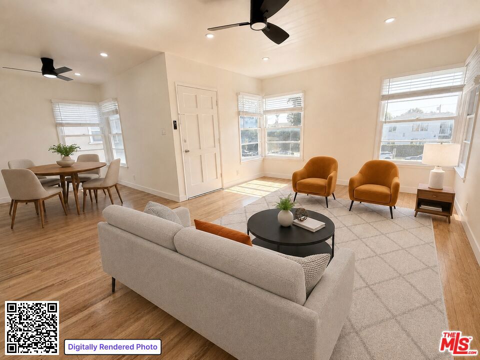 2616 S Barrington Avenue Property Photo 6
