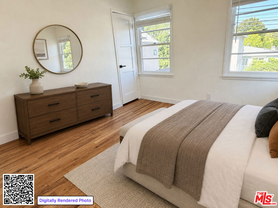 2616 S Barrington Avenue Property Photo 12