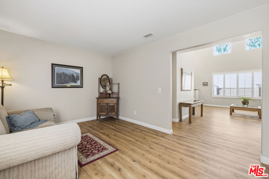 26531 Cardinal Drive Property Photo 10