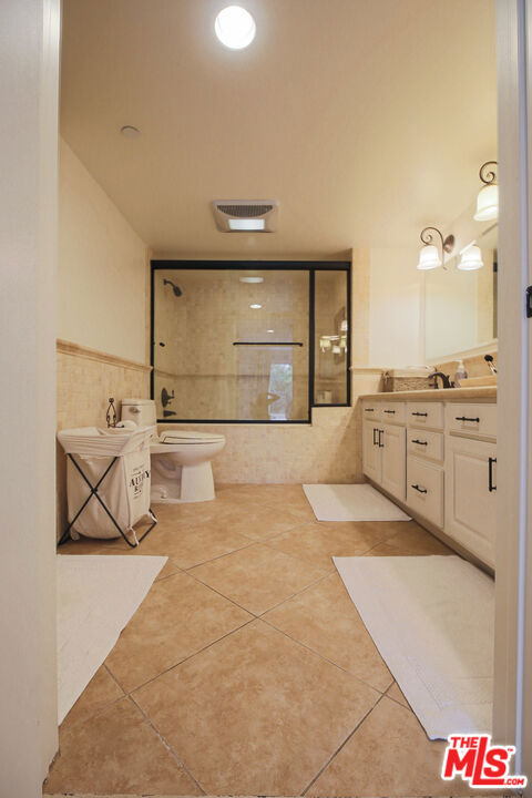 10390 La Grange Avenue Ph3 Property Photo 16