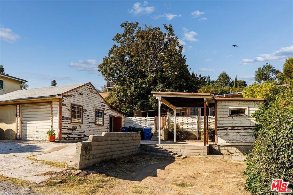 1621 Mohawk Street Property Photo 13