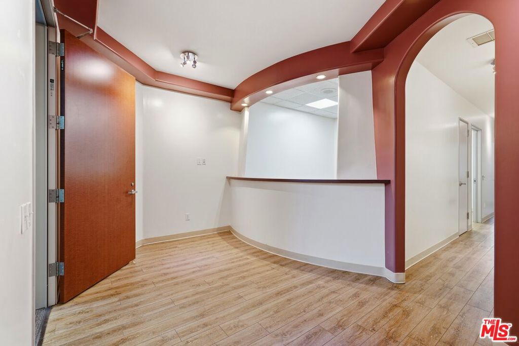 1000 Newbury Road 110 Property Photo 2