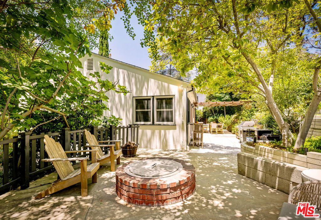 5749 Valley Oak Drive Property Photo 17