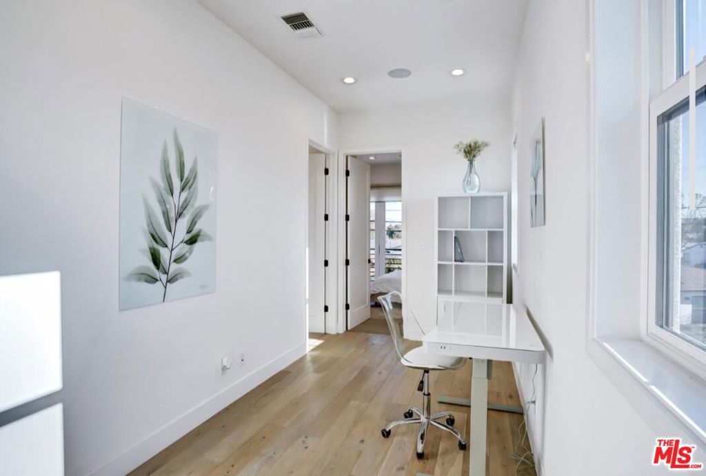 4816 Inglewood Boulevard Property Photo 14