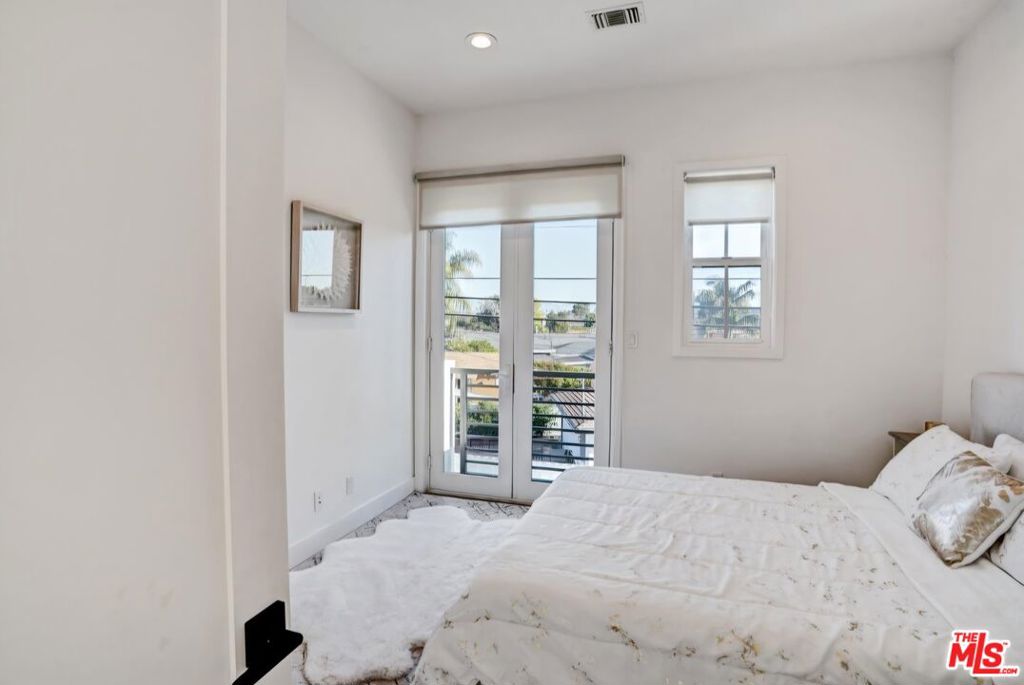 4816 Inglewood Boulevard Property Photo 19
