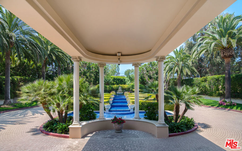 28824 Cliffside Drive Property Photo 13