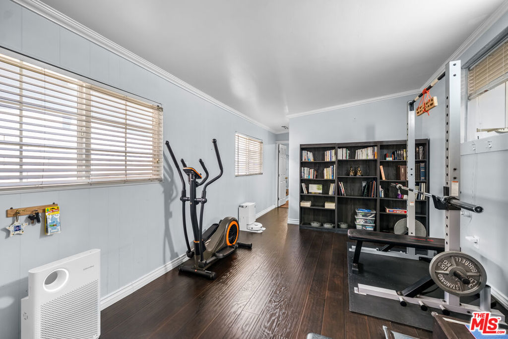 160 W Jay Street Property Photo 6