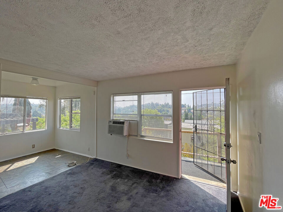 2986 Waverly Drive Property Photo 9