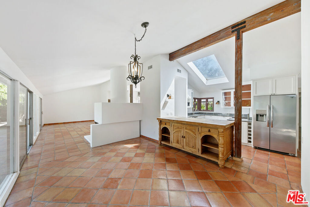 6328 Frondosa Drive Property Photo 11