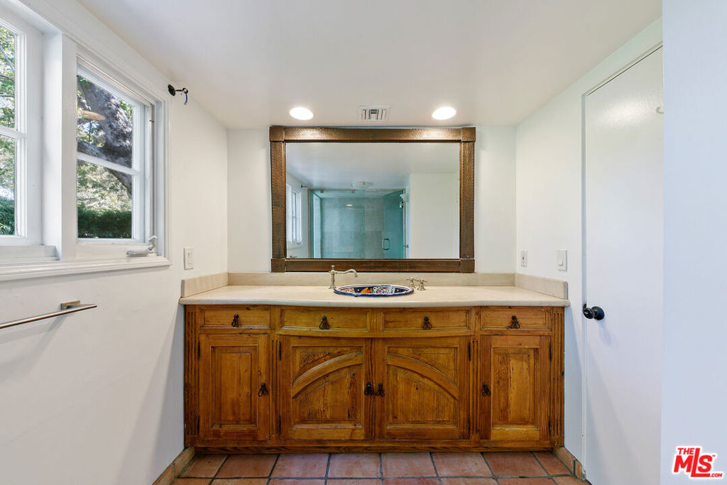 6328 Frondosa Drive Property Photo 24
