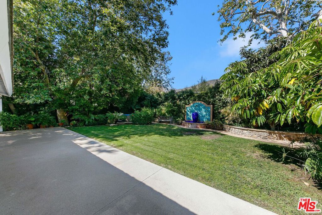 6328 Frondosa Drive Property Photo 31