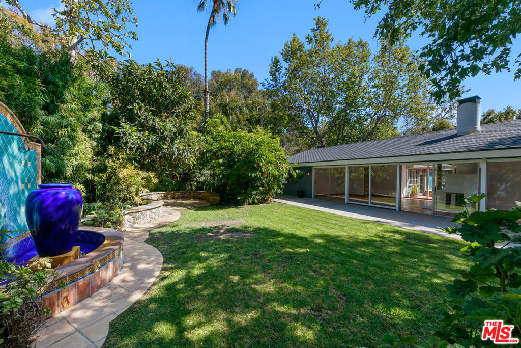 6328 Frondosa Drive Property Photo 32
