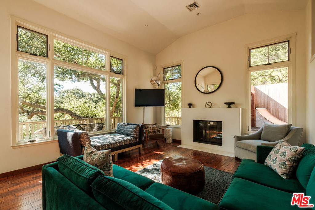 21717 Encina Road Property Photo 5