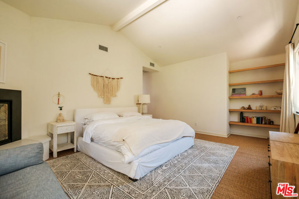 21717 Encina Road Property Photo 25