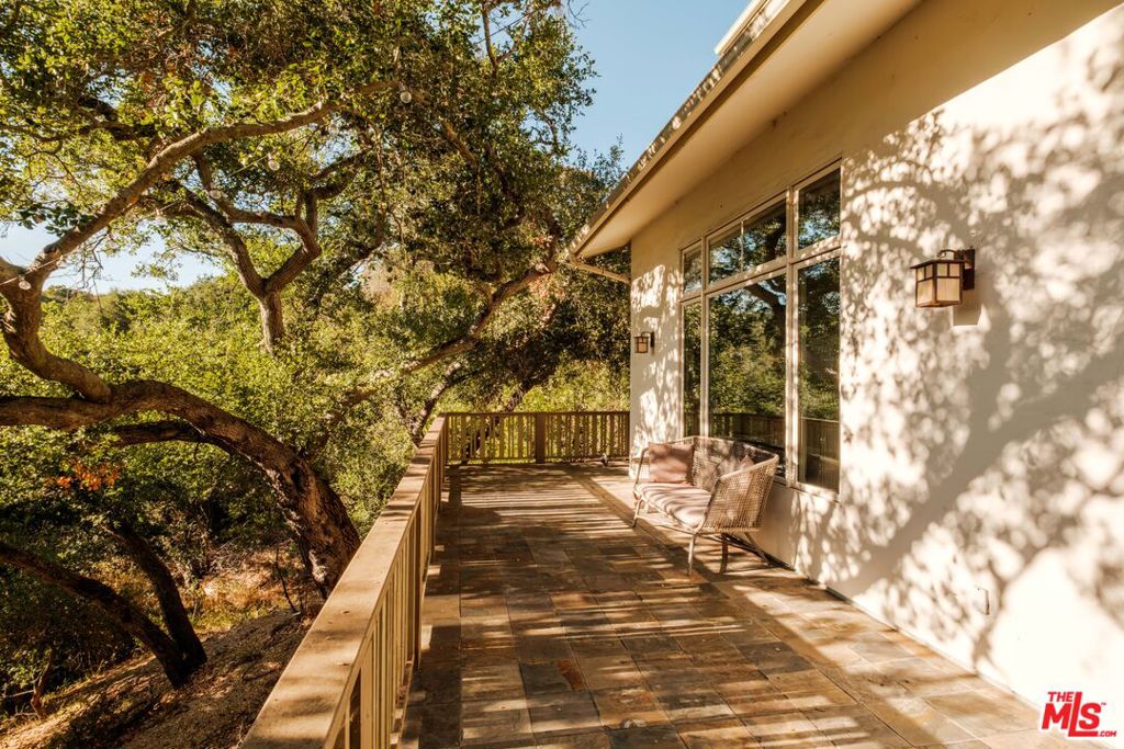 21717 Encina Road Property Photo 46